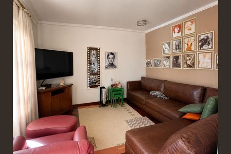 Quarto de casa à venda com 4 quartos, 400m² em Parque das Universidades, Campinas