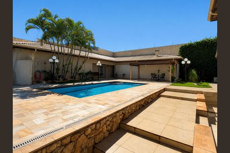Área externa de casa à venda com 4 quartos, 400m² em Parque das Universidades, Campinas