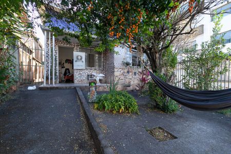 Entrada de casa à venda com 3 quartos, 420m² em Minas Brasil, Belo Horizonte