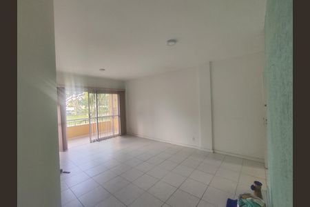 Apartamento para alugar com 77m², 2 quartos e 1 vaga