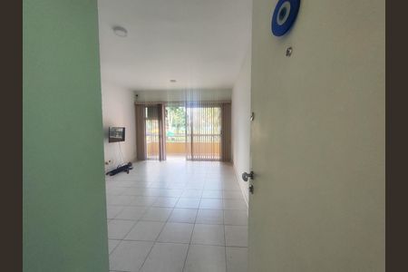 Apartamento para alugar com 77m², 2 quartos e 1 vaga