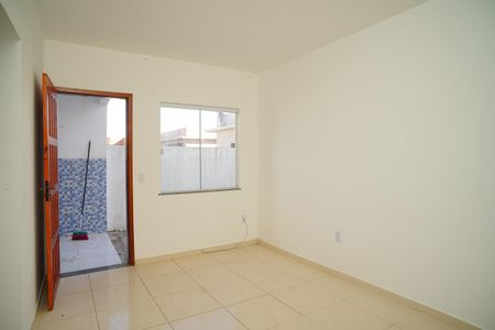 Casa para alugar com 40m², 1 quarto e 1 vaga Casa para alugar com 40m², 1 quarto e 1 vagaSala