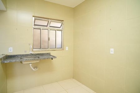 Cozinha de casa para alugar com 1 quarto, 40m² em Jardim Atlântico Leste, Maricá