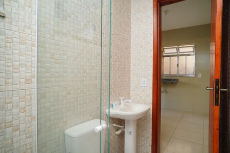 Casa para alugar com 40m², 1 quarto e 1 vaga Casa para alugar com 40m², 1 quarto e 1 vagaBanheiro
