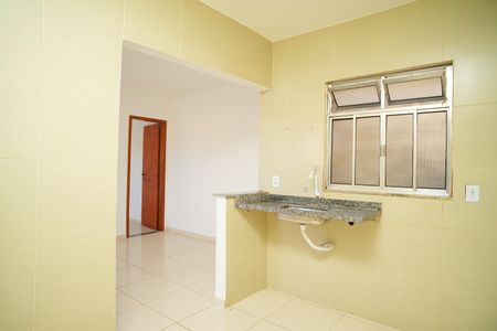 Cozinha de casa para alugar com 1 quarto, 40m² em Jardim Atlântico Leste, Maricá