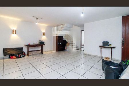Casa à venda com 3 quartos, 113m² em Campo Belo, São Paulo