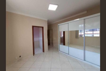 Casa à venda com 3 quartos, 180m² em Encantado, Rio de Janeiro