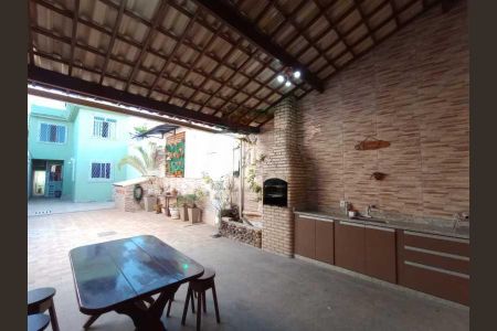 Casa à venda com 3 quartos, 180m² em Encantado, Rio de Janeiro