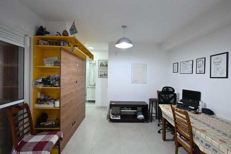 Apartamento para alugar com 67m², 2 quartos e 1 vagaSala
