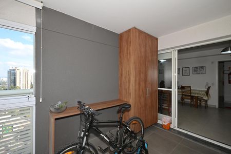 Apartamento para alugar com 67m², 2 quartos e 1 vagaVaranda
