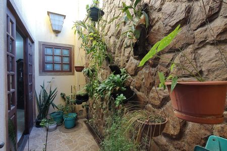 Casa de condomínio à venda com 300m², 3 quartos e 2 vagas Casa de condomínio à venda com 300m², 3 quartos e 2 vagasJardim de Inverno