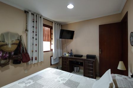Casa de condomínio à venda com 300m², 3 quartos e 2 vagas Casa de condomínio à venda com 300m², 3 quartos e 2 vagasQuarto 3 - Suíte