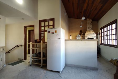 Casa de condomínio à venda com 300m², 3 quartos e 2 vagas Casa de condomínio à venda com 300m², 3 quartos e 2 vagasEspaço Gourmet