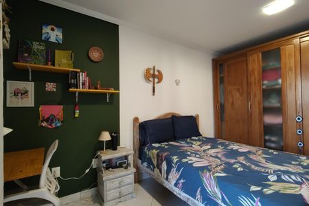Casa de condomínio à venda com 300m², 3 quartos e 2 vagas Casa de condomínio à venda com 300m², 3 quartos e 2 vagasQuarto 2 - Suíte