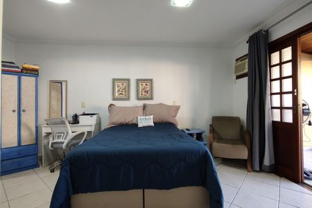 Casa de condomínio à venda com 300m², 3 quartos e 2 vagas Casa de condomínio à venda com 300m², 3 quartos e 2 vagasQuarto 1 - Suíte