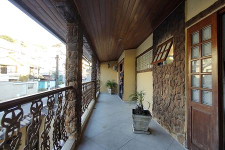 Varanda de casa de condomínio à venda com 3 quartos, 300m² em Taquara, Rio de Janeiro