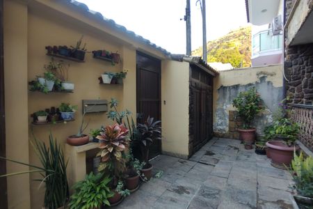 Quintal de casa de condomínio à venda com 3 quartos, 300m² em Taquara, Rio de Janeiro