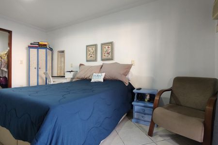 Casa de condomínio à venda com 300m², 3 quartos e 2 vagas Casa de condomínio à venda com 300m², 3 quartos e 2 vagasQuarto 1 - Suíte