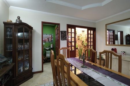 Casa de condomínio à venda com 300m², 3 quartos e 2 vagas Casa de condomínio à venda com 300m², 3 quartos e 2 vagasSala