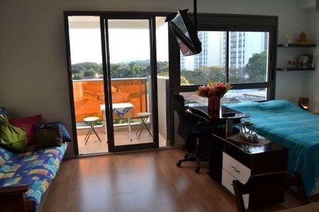 Apartamento à venda com 1 quarto, 32m² em Vila Madalena, São Paulo