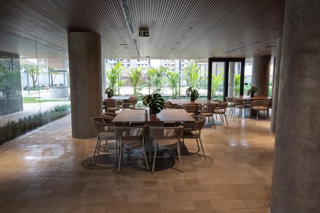 Apartamento à venda com 176m², 3 quartos e 3 vagas Apartamento à venda com 176m², 3 quartos e 3 vagasÁrea comum - Salão de festas