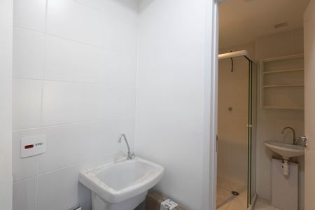 Área de serviço de apartamento para alugar com 1 quarto, 30m² em Vila Gustavo, São Paulo