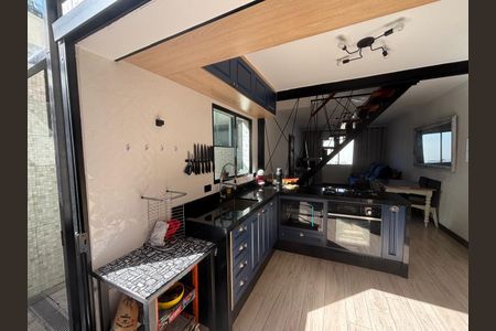 Casa à venda com 59m², 2 quartos e 2 vagas Casa à venda com 59m², 2 quartos e 2 vagasCozinha