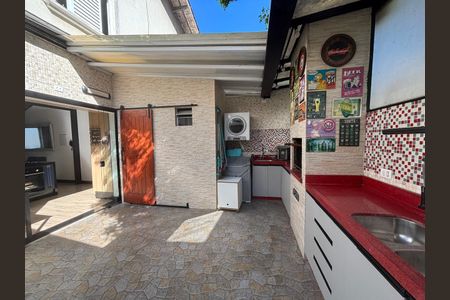 Casa à venda com 59m², 2 quartos e 2 vagas Casa à venda com 59m², 2 quartos e 2 vagasLavanderia + churrasqueira