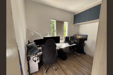 Casa à venda com 59m², 2 quartos e 2 vagas Casa à venda com 59m², 2 quartos e 2 vagasQuarto 2