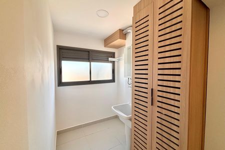 Apartamento para alugar com 71m², 2 quartos e 1 vaga Apartamento para alugar com 71m², 2 quartos e 1 vagaÁrea de Serviço