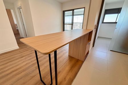 Apartamento para alugar com 71m², 2 quartos e 1 vaga Apartamento para alugar com 71m², 2 quartos e 1 vagaSala