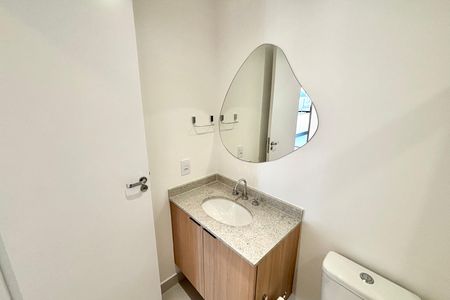 Apartamento para alugar com 71m², 2 quartos e 1 vaga Apartamento para alugar com 71m², 2 quartos e 1 vagaBanheiro