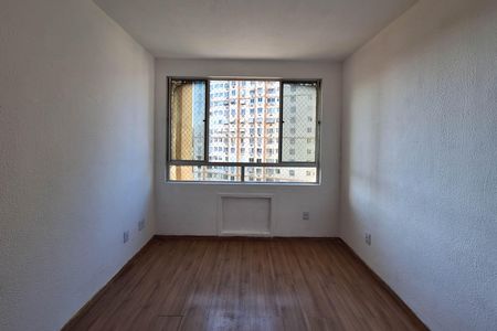 Sala de apartamento à venda com 2 quartos, 60m² em São Lourenço, Niterói