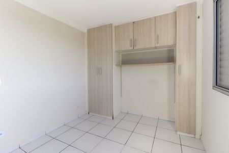 Quarto 1 de apartamento para alugar com 2 quartos, 45m² em Jardim Marilu, São Paulo
