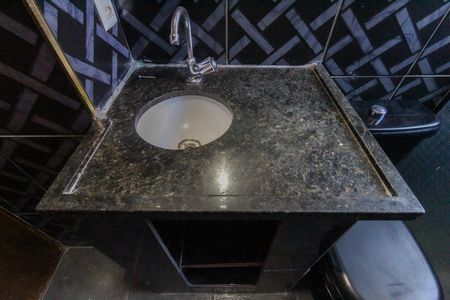 Banheiro de apartamento para alugar com 2 quartos, 45m² em Jardim Marilu, São Paulo