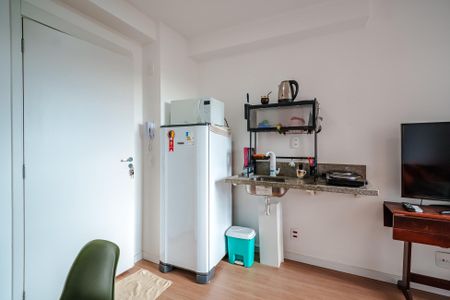 Cozinha de kitnet/studio para alugar com 1 quarto, 25m² em Vila Butantã, São Paulo