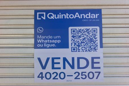 Casa à venda com 239m², 2 quartos e 2 vagas Casa à venda com 239m², 2 quartos e 2 vagasPLACA INSTALADA NA FACHADA