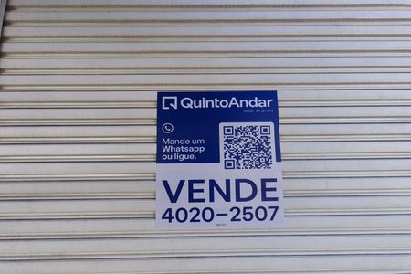 Casa à venda com 239m², 2 quartos e 2 vagas Casa à venda com 239m², 2 quartos e 2 vagasPLACA INSTALADA NA FACHADA