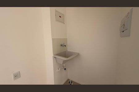 Área de Serviço de apartamento para alugar com 2 quartos, 43m² em Parque Amazonia, Goiânia