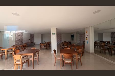 Apartamento para alugar com 43m², 2 quartos e 1 vaga Apartamento para alugar com 43m², 2 quartos e 1 vagaÁrea comum - Salão de festas