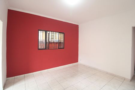 Quarto de casa para alugar com 2 quartos, 95m² em Jardim Santa Francisca Cabrini, São Paulo