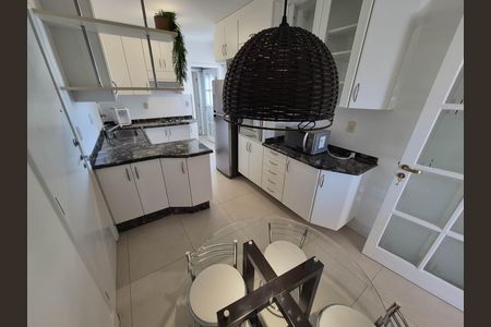 Apartamento à venda com 88m², 3 quartos e 1 vagaCOZINHA
