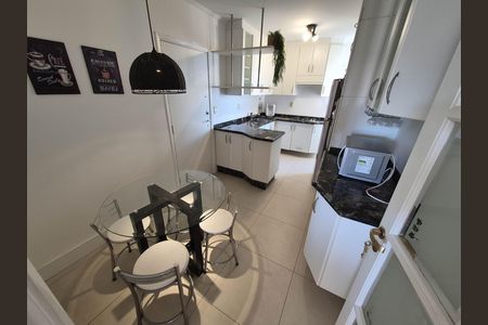 Apartamento à venda com 88m², 3 quartos e 1 vagaCOZINHA