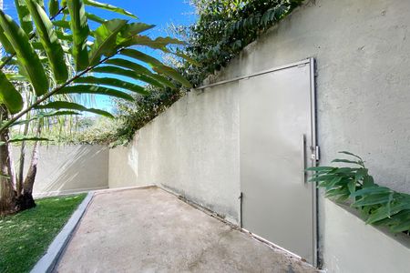 Entrada de casa para alugar com 3 quartos, 182m² em Alto dos Pinheiros, Belo Horizonte