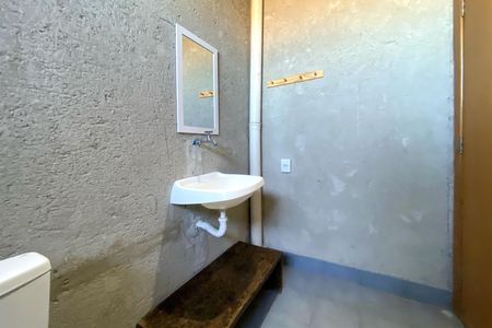 Casa para alugar com 182m², 3 quartos e 1 vaga Casa para alugar com 182m², 3 quartos e 1 vagaBanheiro da Suíte 2