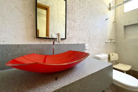 Banheiro de casa para alugar com 3 quartos, 182m² em Alto dos Pinheiros, Belo Horizonte