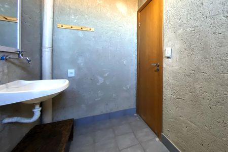 Casa para alugar com 182m², 3 quartos e 1 vaga Casa para alugar com 182m², 3 quartos e 1 vagaBanheiro da Suíte 2