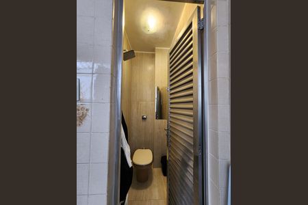 Apartamento à venda com 92m², 2 quartos e sem vaga Apartamento à venda com 92m², 2 quartos e sem vagaBanheiro de Serviço