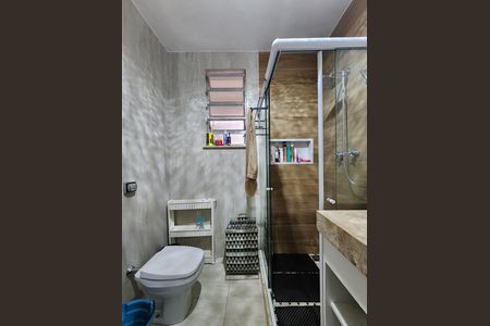 Apartamento à venda com 92m², 2 quartos e sem vaga Apartamento à venda com 92m², 2 quartos e sem vagaBanheiro