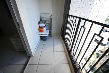 Apartamento à venda com 2 quartos, 48m² em Parque Oeste Industrial, Goiânia